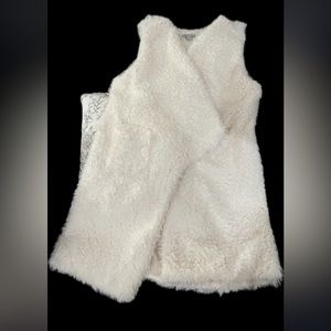 EUC Faux Fur White Long Vest Size Large